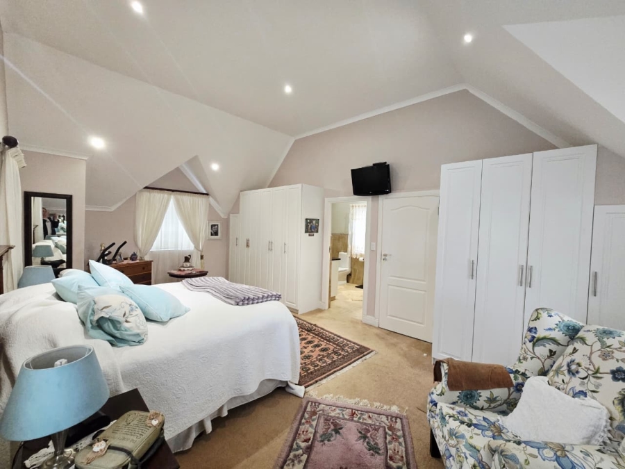 3 Bedroom Property for Sale in Kingswood Golf Estate Western Cape